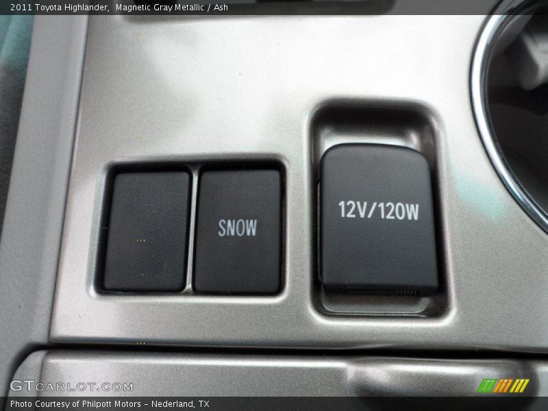 Magnetic Gray Metallic / Ash 2011 Toyota Highlander