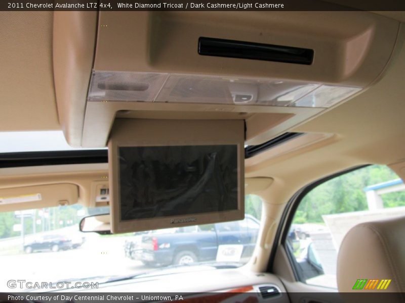 White Diamond Tricoat / Dark Cashmere/Light Cashmere 2011 Chevrolet Avalanche LTZ 4x4