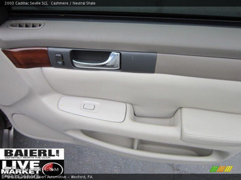 Cashmere / Neutral Shale 2003 Cadillac Seville SLS