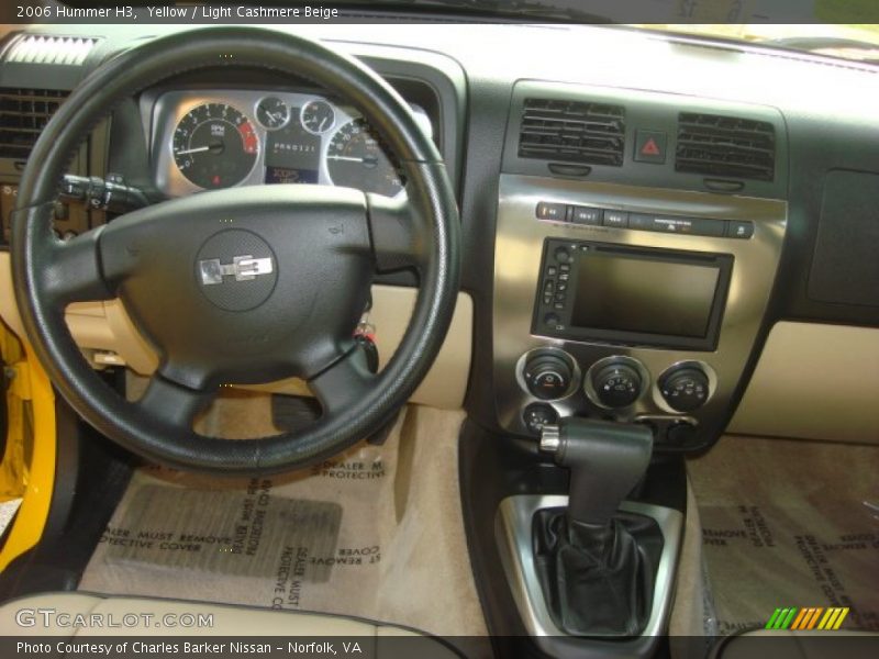 Yellow / Light Cashmere Beige 2006 Hummer H3