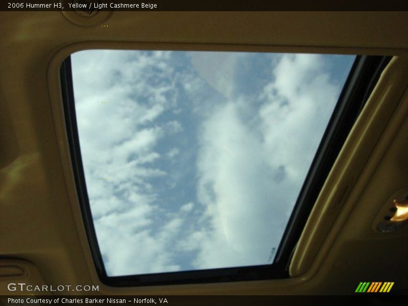 Yellow / Light Cashmere Beige 2006 Hummer H3