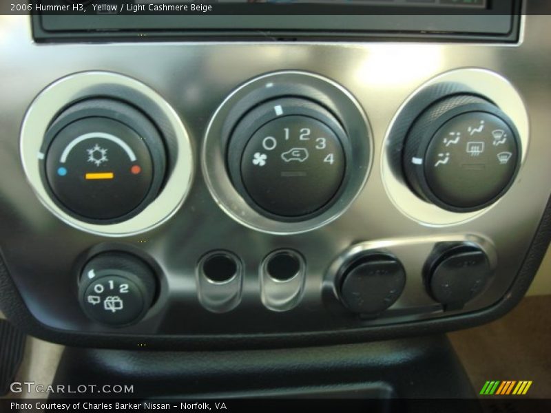 Yellow / Light Cashmere Beige 2006 Hummer H3