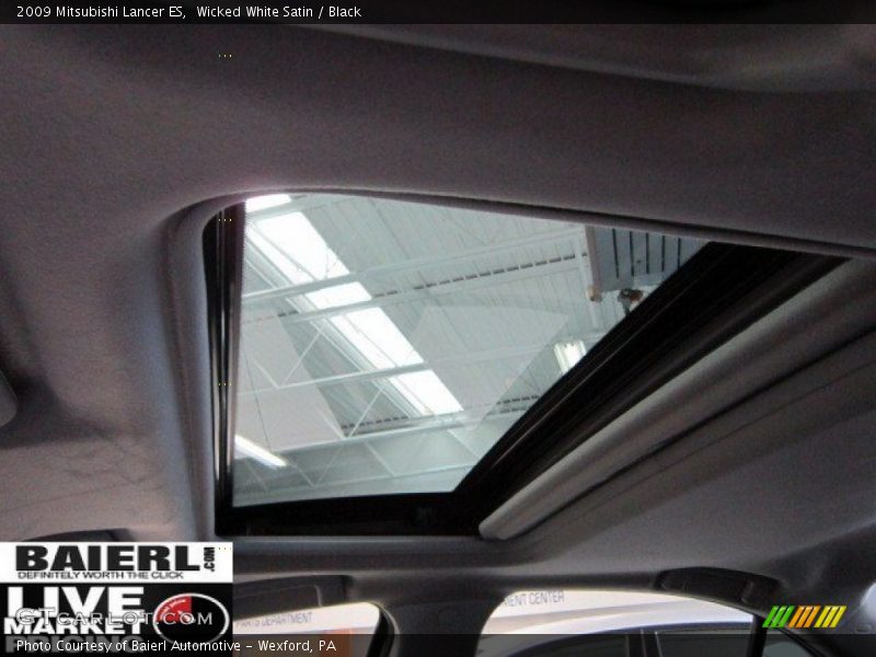 Wicked White Satin / Black 2009 Mitsubishi Lancer ES