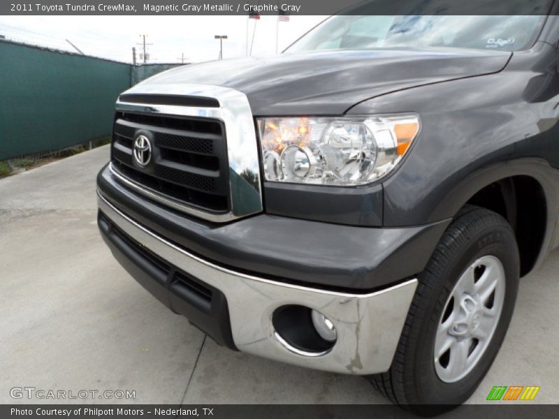 Magnetic Gray Metallic / Graphite Gray 2011 Toyota Tundra CrewMax