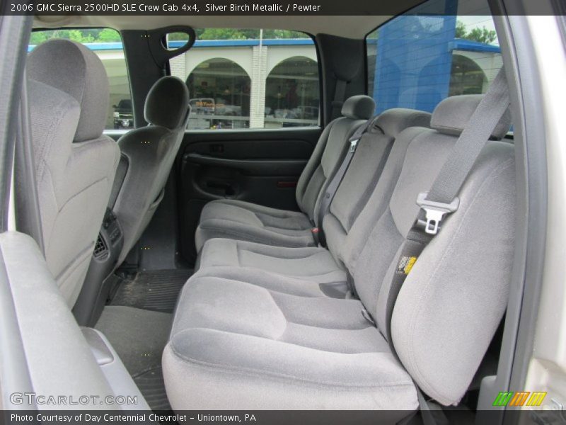  2006 Sierra 2500HD SLE Crew Cab 4x4 Pewter Interior