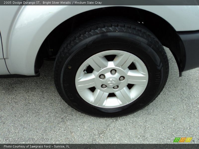 Bright Silver Metallic / Medium Slate Gray 2005 Dodge Durango ST