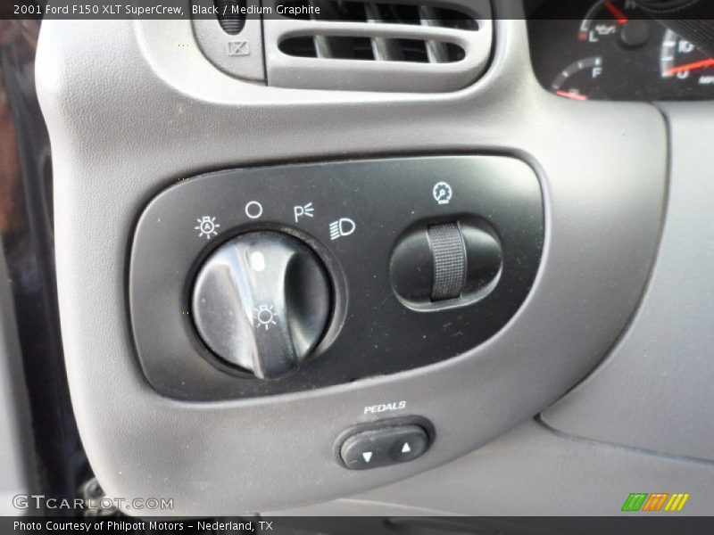 Black / Medium Graphite 2001 Ford F150 XLT SuperCrew