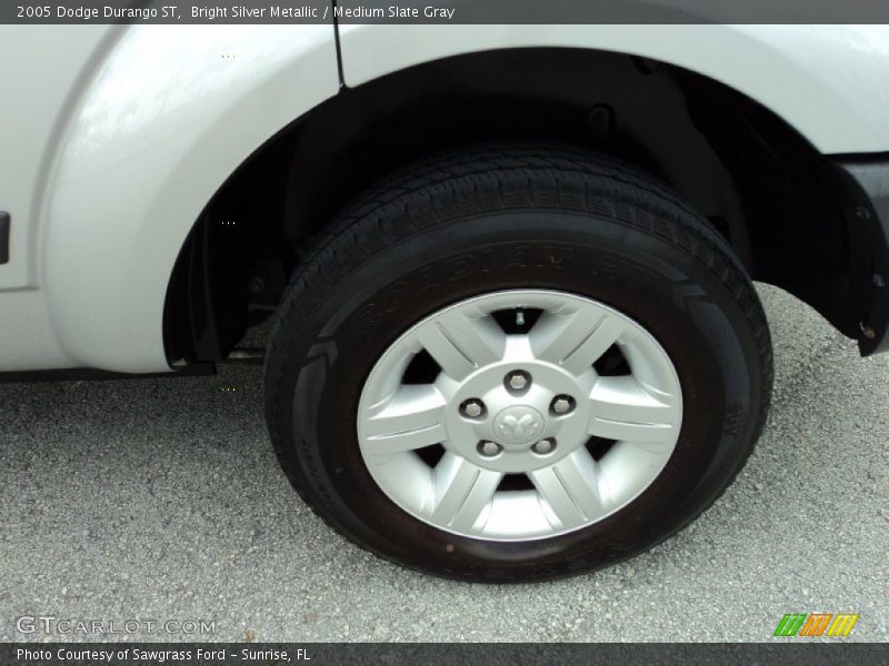  2005 Durango ST Wheel