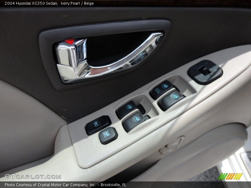 Ivory Pearl / Beige 2004 Hyundai XG350 Sedan
