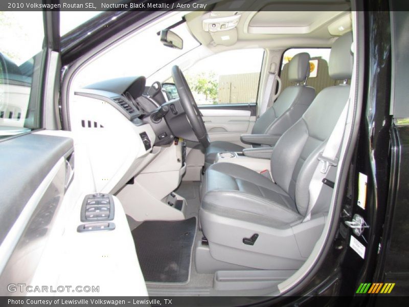  2010 Routan SEL Aero Gray Interior