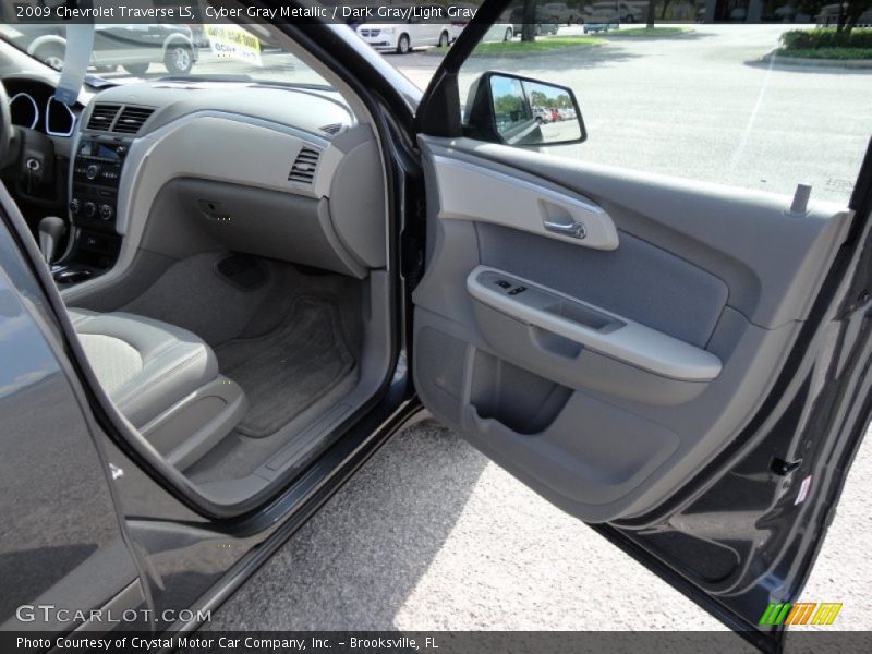 Cyber Gray Metallic / Dark Gray/Light Gray 2009 Chevrolet Traverse LS