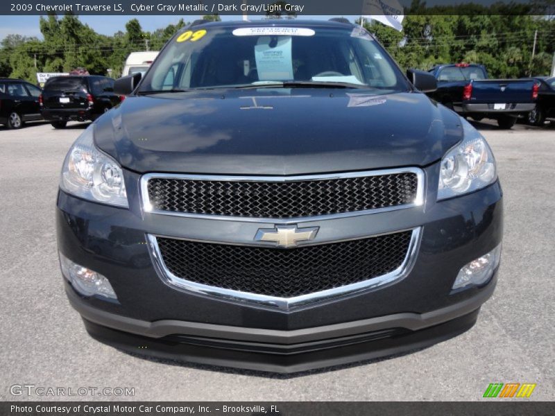 Cyber Gray Metallic / Dark Gray/Light Gray 2009 Chevrolet Traverse LS