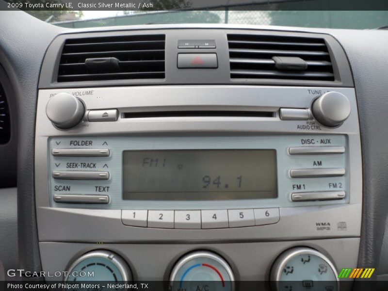 Classic Silver Metallic / Ash 2009 Toyota Camry LE