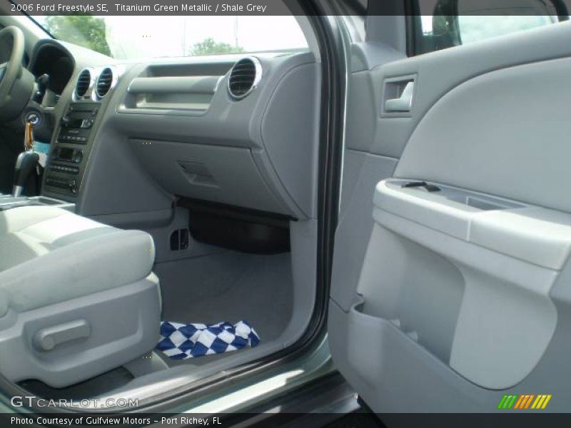 Titanium Green Metallic / Shale Grey 2006 Ford Freestyle SE