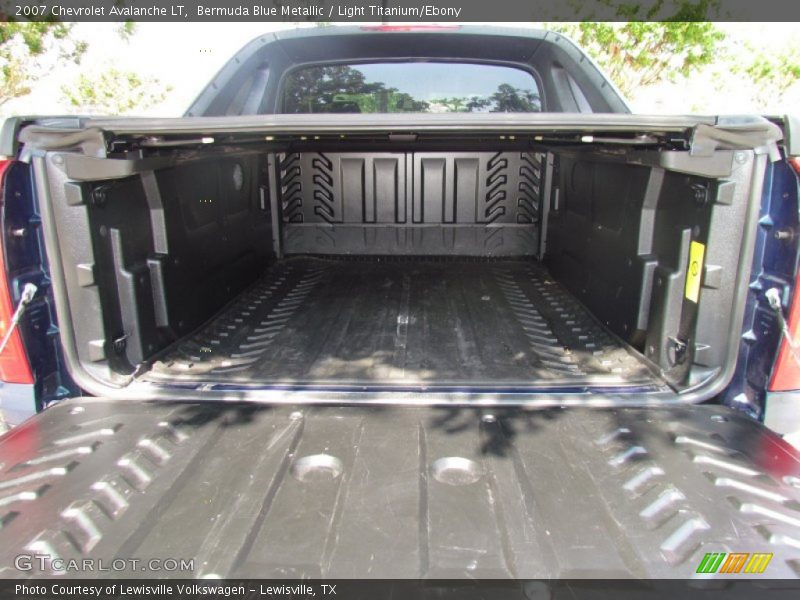  2007 Avalanche LT Trunk