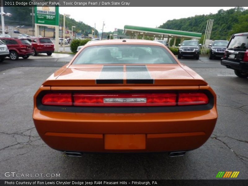 Toxic Orange Pearl / Dark Slate Gray 2011 Dodge Challenger Rallye