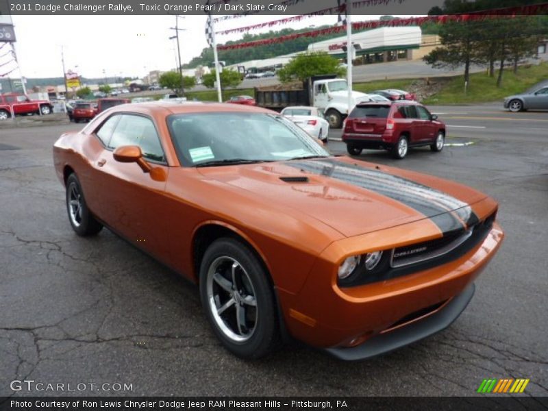 Toxic Orange Pearl / Dark Slate Gray 2011 Dodge Challenger Rallye