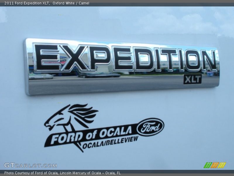 Oxford White / Camel 2011 Ford Expedition XLT