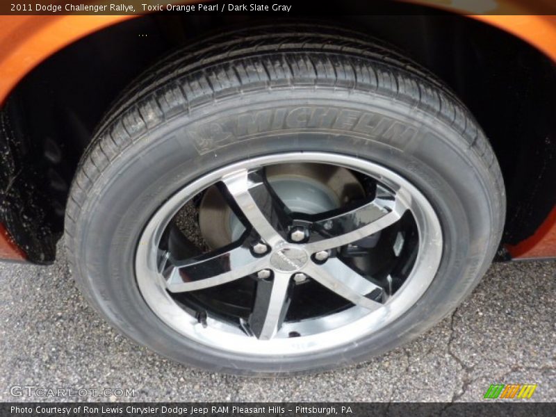 Toxic Orange Pearl / Dark Slate Gray 2011 Dodge Challenger Rallye