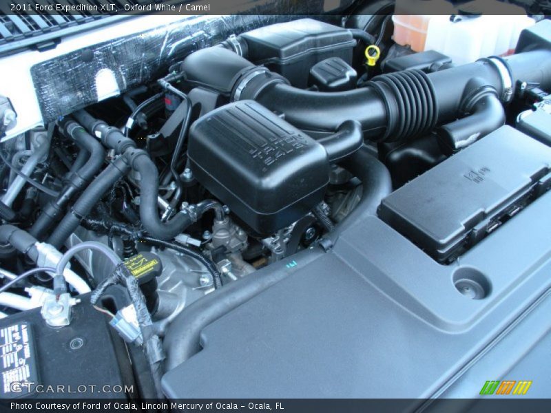 Oxford White / Camel 2011 Ford Expedition XLT