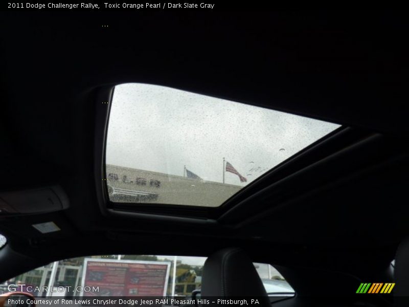 Toxic Orange Pearl / Dark Slate Gray 2011 Dodge Challenger Rallye