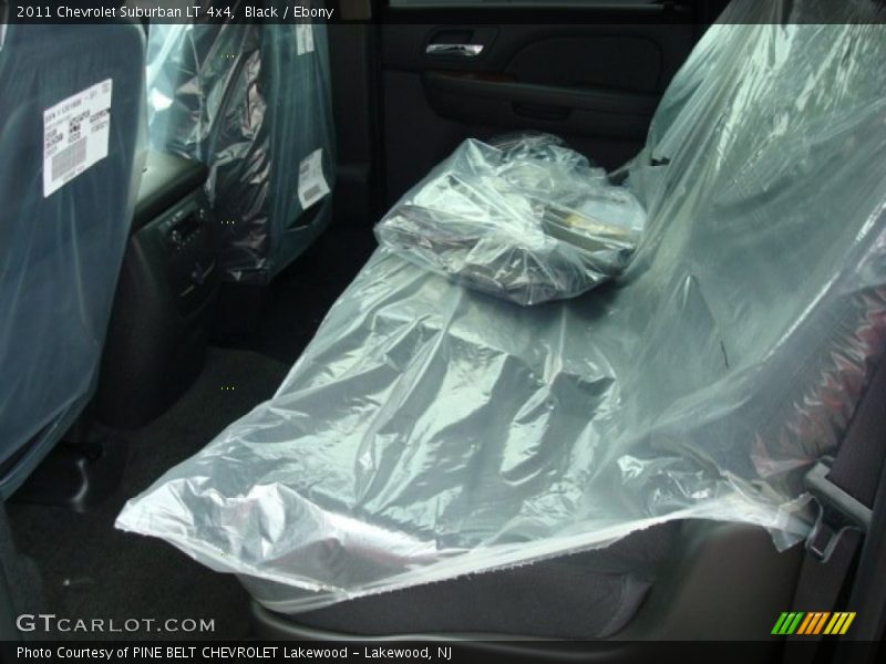 Black / Ebony 2011 Chevrolet Suburban LT 4x4