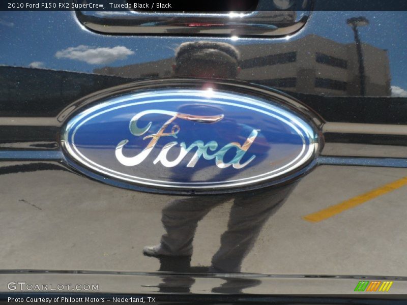 Tuxedo Black / Black 2010 Ford F150 FX2 SuperCrew