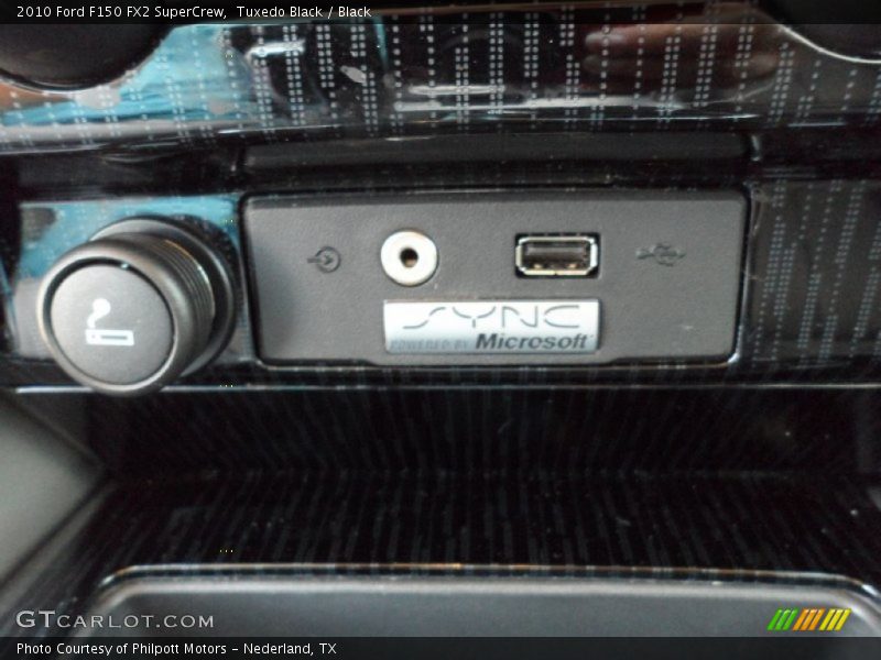 Tuxedo Black / Black 2010 Ford F150 FX2 SuperCrew