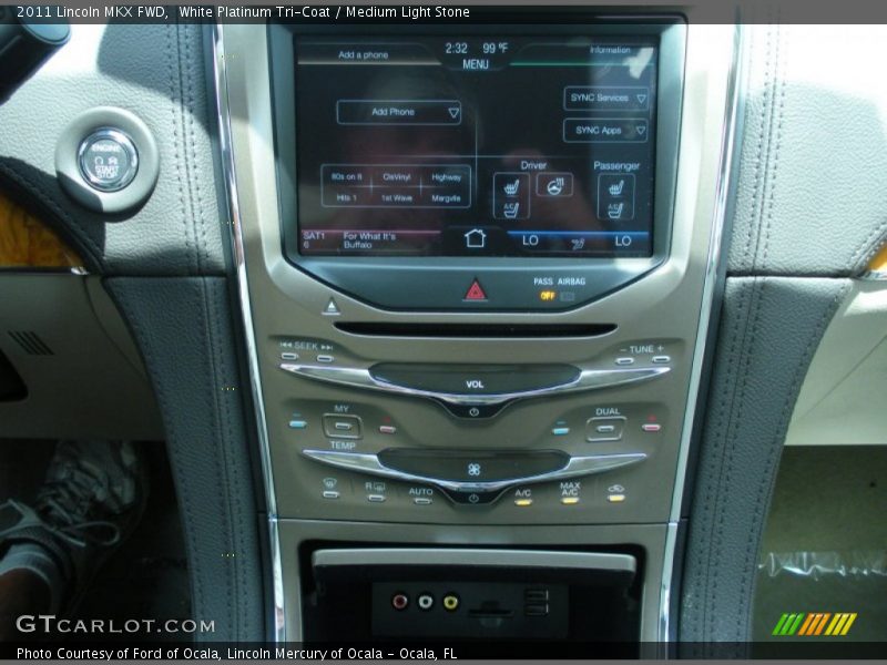 White Platinum Tri-Coat / Medium Light Stone 2011 Lincoln MKX FWD