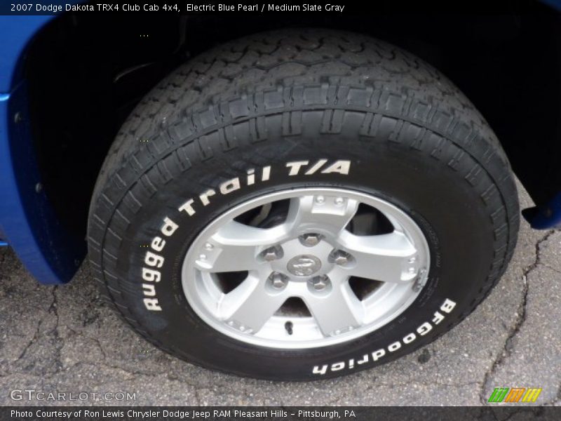 Electric Blue Pearl / Medium Slate Gray 2007 Dodge Dakota TRX4 Club Cab 4x4