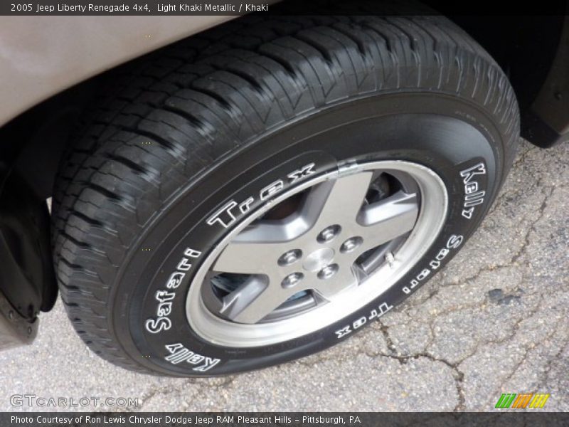 Light Khaki Metallic / Khaki 2005 Jeep Liberty Renegade 4x4