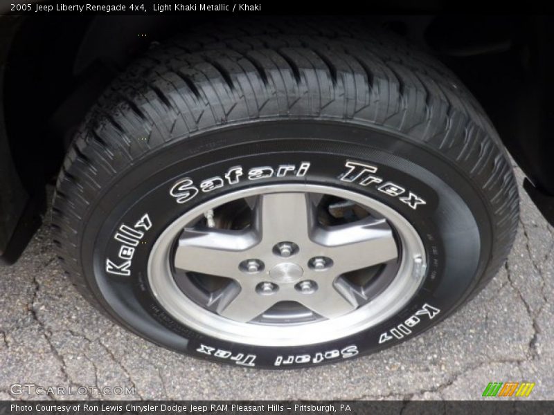 Light Khaki Metallic / Khaki 2005 Jeep Liberty Renegade 4x4