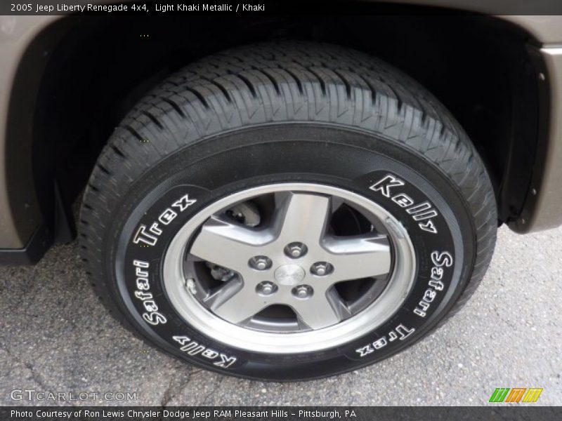 Light Khaki Metallic / Khaki 2005 Jeep Liberty Renegade 4x4