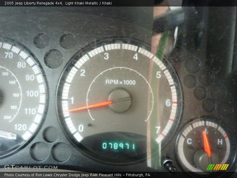 Light Khaki Metallic / Khaki 2005 Jeep Liberty Renegade 4x4