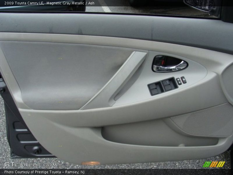 Magnetic Gray Metallic / Ash 2009 Toyota Camry LE