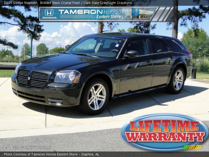 Brilliant Black Crystal Pearl / Dark Slate Gray/Light Graystone 2006 Dodge Magnum