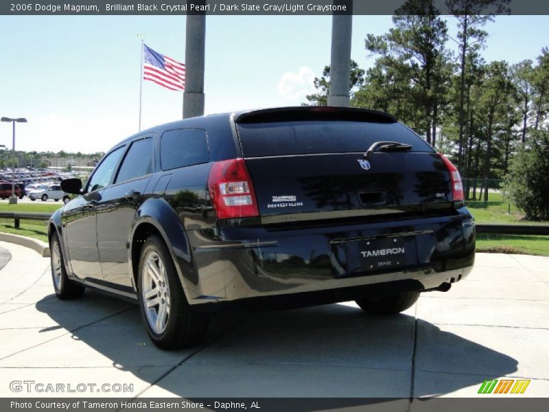 Brilliant Black Crystal Pearl / Dark Slate Gray/Light Graystone 2006 Dodge Magnum