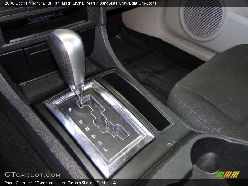 Brilliant Black Crystal Pearl / Dark Slate Gray/Light Graystone 2006 Dodge Magnum