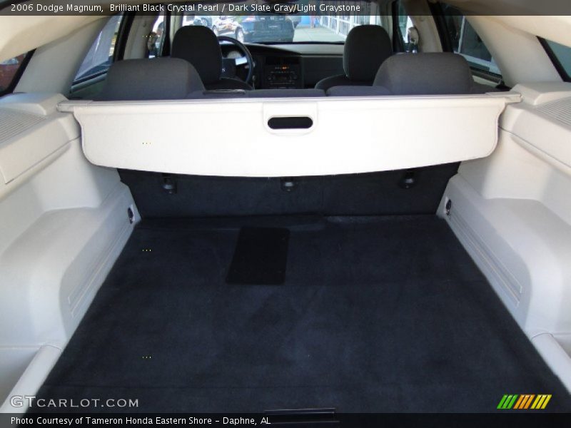 Brilliant Black Crystal Pearl / Dark Slate Gray/Light Graystone 2006 Dodge Magnum