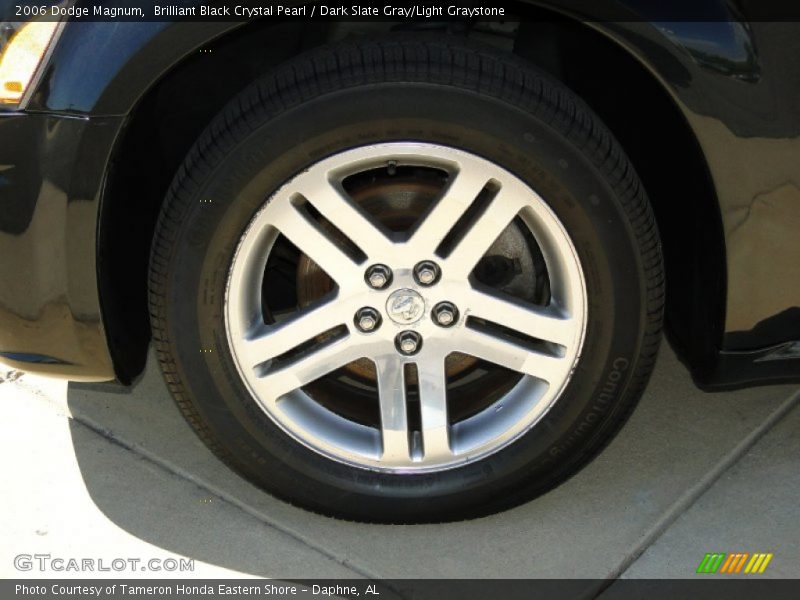 Brilliant Black Crystal Pearl / Dark Slate Gray/Light Graystone 2006 Dodge Magnum