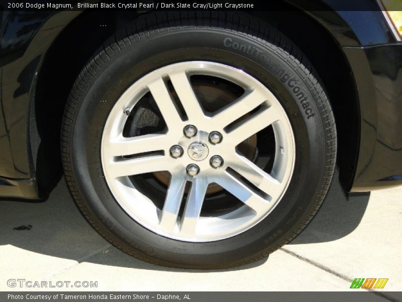 Brilliant Black Crystal Pearl / Dark Slate Gray/Light Graystone 2006 Dodge Magnum