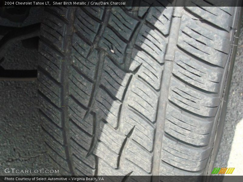 Silver Birch Metallic / Gray/Dark Charcoal 2004 Chevrolet Tahoe LT