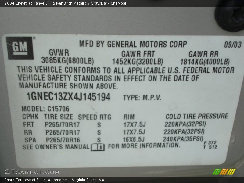 Silver Birch Metallic / Gray/Dark Charcoal 2004 Chevrolet Tahoe LT