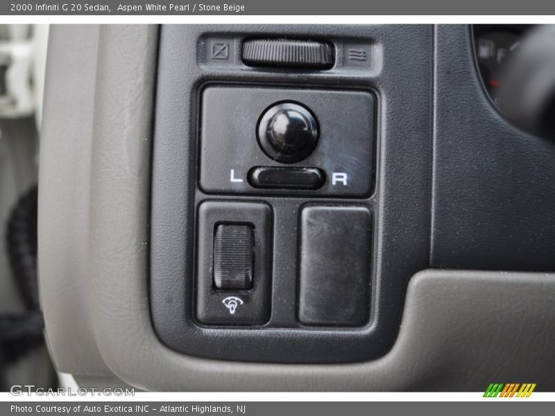 Aspen White Pearl / Stone Beige 2000 Infiniti G 20 Sedan