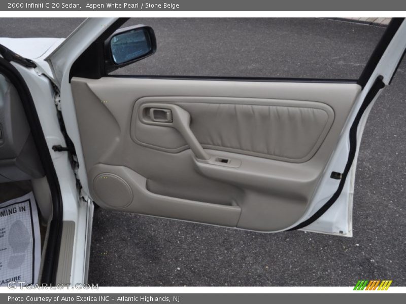 Aspen White Pearl / Stone Beige 2000 Infiniti G 20 Sedan