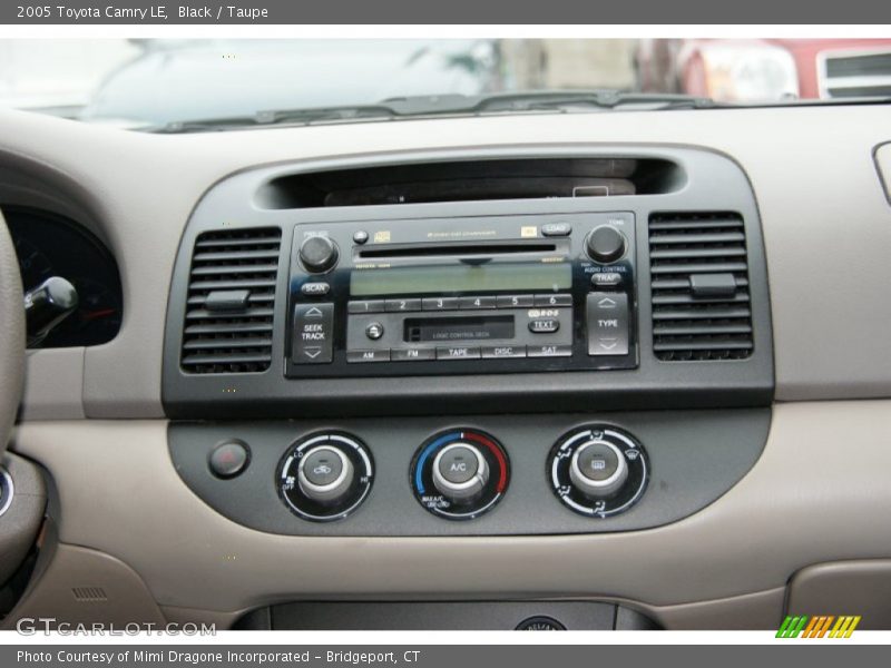 Black / Taupe 2005 Toyota Camry LE