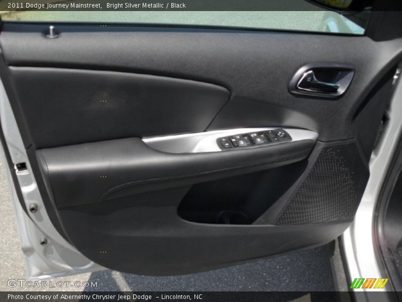 Bright Silver Metallic / Black 2011 Dodge Journey Mainstreet