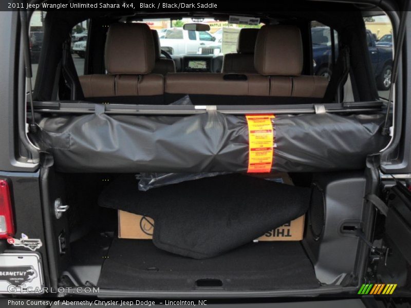Black / Black/Dark Saddle 2011 Jeep Wrangler Unlimited Sahara 4x4