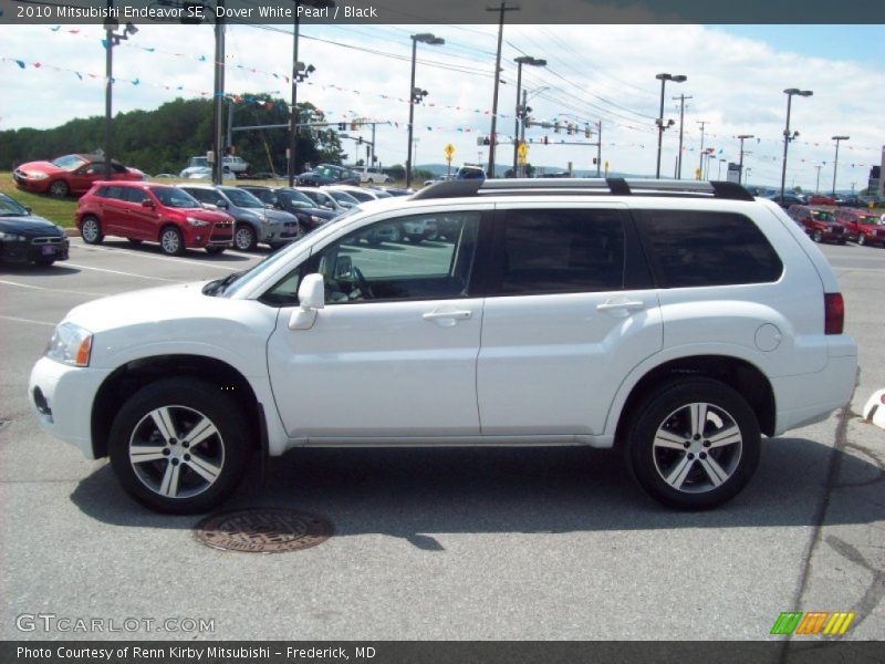 Dover White Pearl / Black 2010 Mitsubishi Endeavor SE