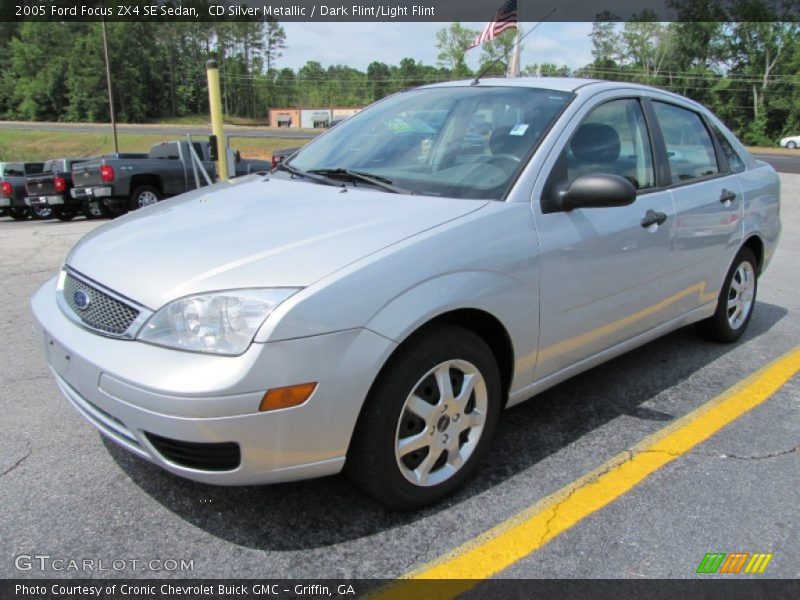 CD Silver Metallic / Dark Flint/Light Flint 2005 Ford Focus ZX4 SE Sedan